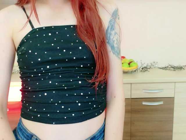 Julia-Jae live cam on BongaCams