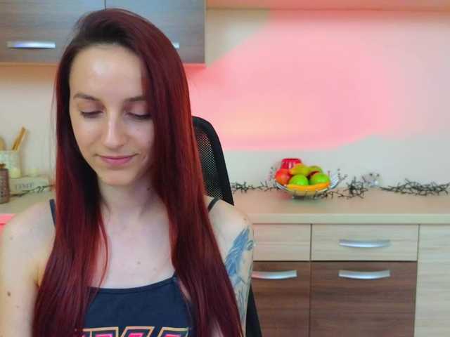 Julia-Jae live cam on BongaCams