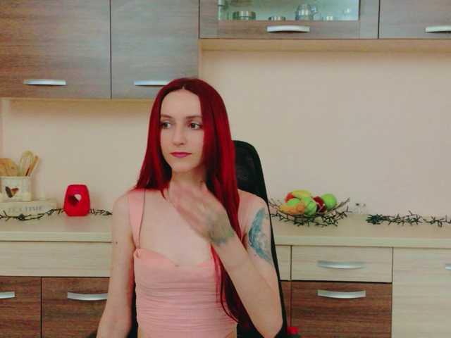 Julia-Jae webcam