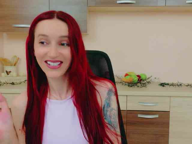 Julia-Jae webcam