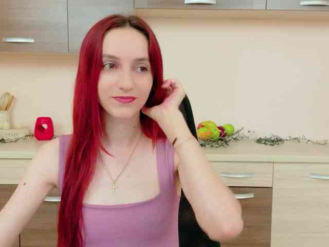 Julia-Jae webcam