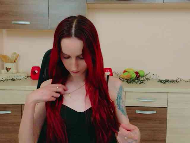 Julia-Jae webcam