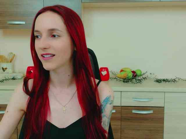 Julia-Jae webcam