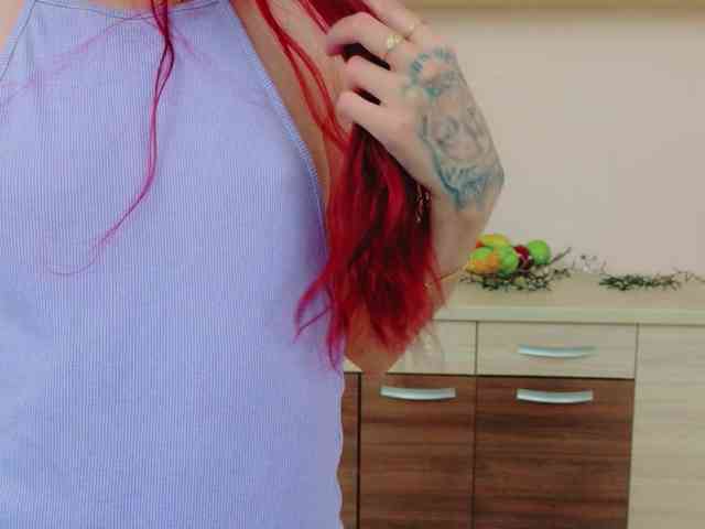 Julia-Jae webcam
