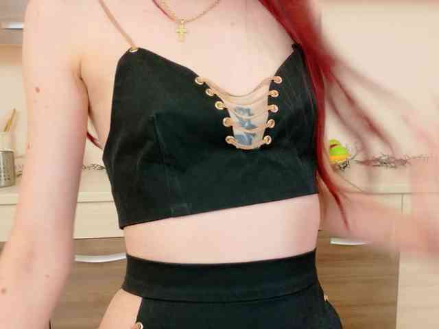 Julia-Jae webcam