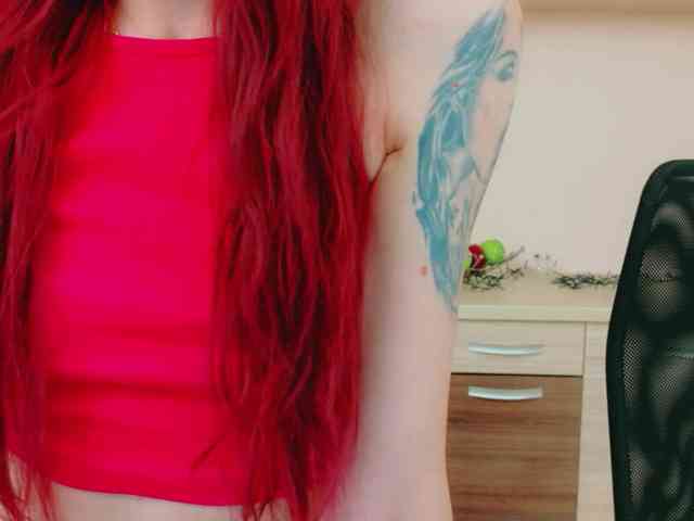 Julia-Jae webcam