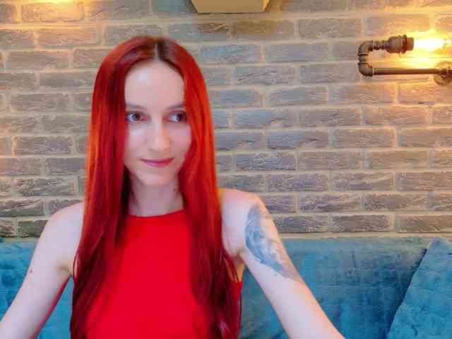 Julia-Jae webcam