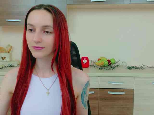 Julia-Jae webcam