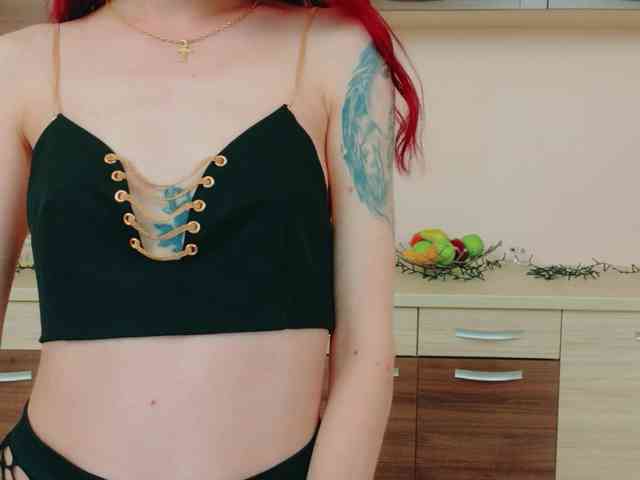 Julia-Jae webcam