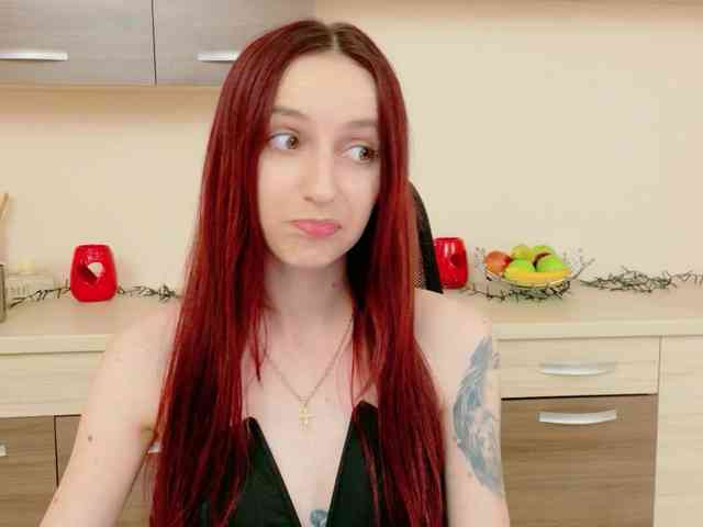 Julia-Jae webcam
