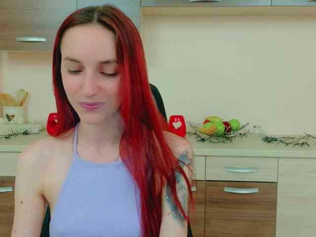 Julia-Jae webcam