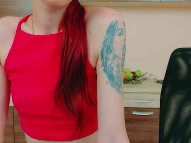 Julia-Jae webcam