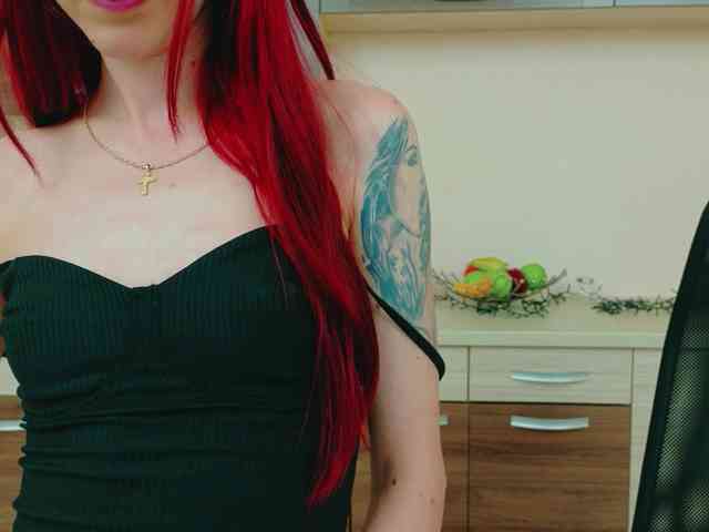Julia-Jae webcam