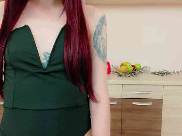 Julia-Jae webcam