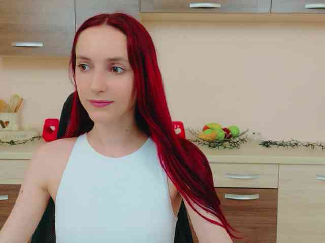 Julia-Jae webcam