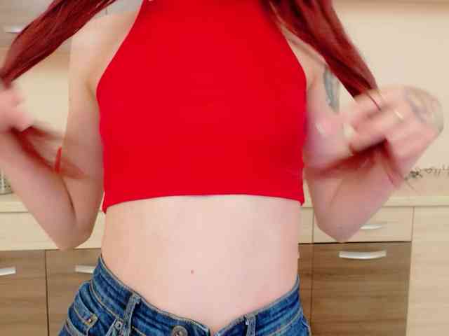 Julia-Jae webcam