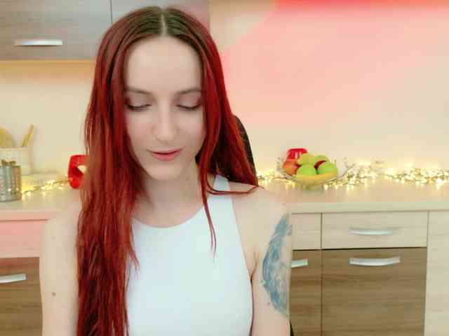 Julia-Jae webcam