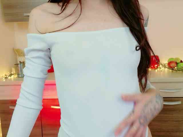 Julia-Jae webcam