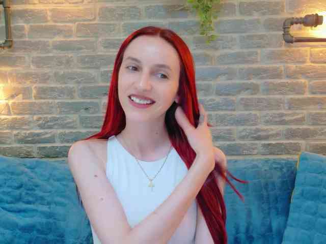 Julia-Jae webcam