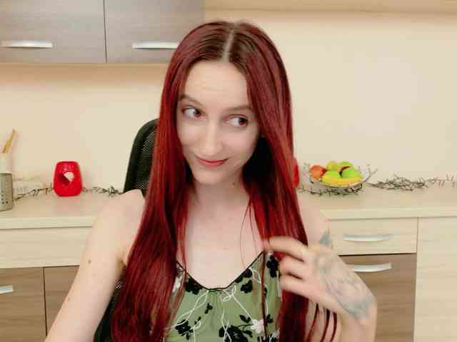 Julia-Jae webcam