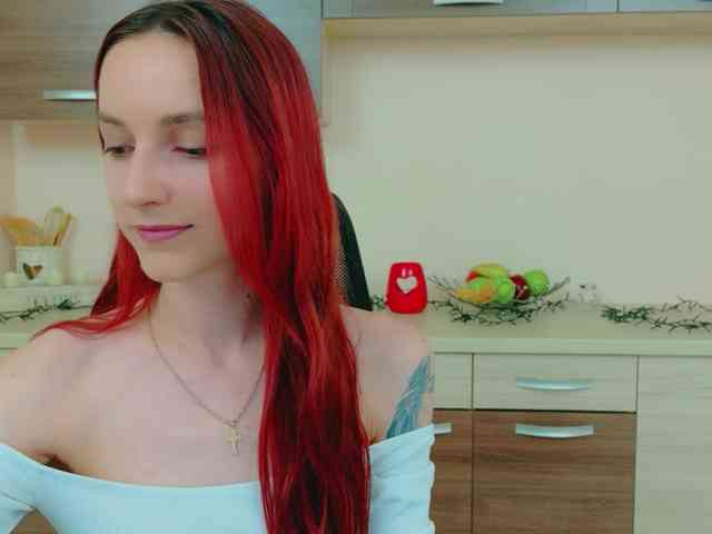 Julia-Jae webcam