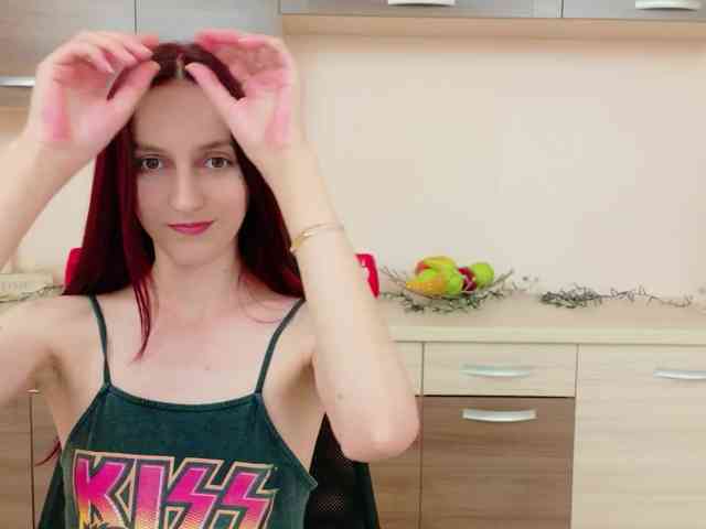 Julia-Jae webcam