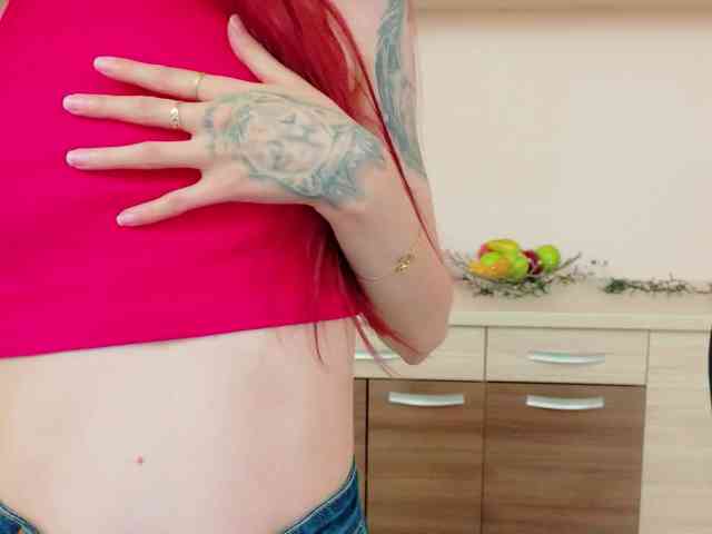 Julia-Jae webcam