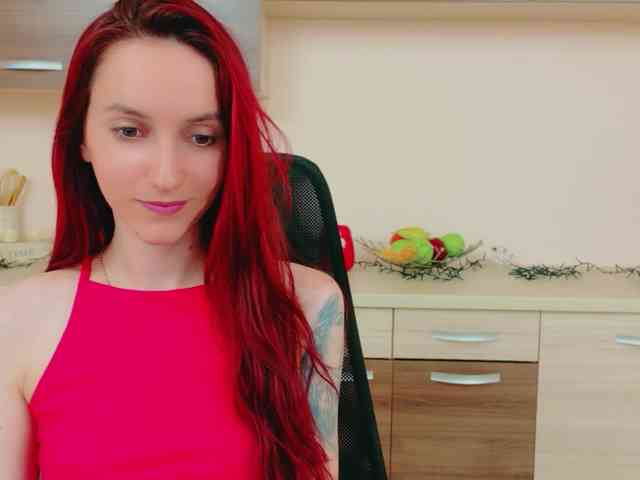 Julia-Jae webcam