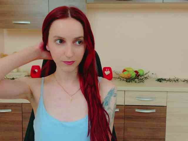 Julia-Jae webcam