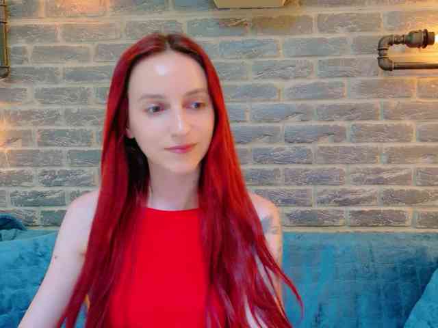 Julia-Jae webcam