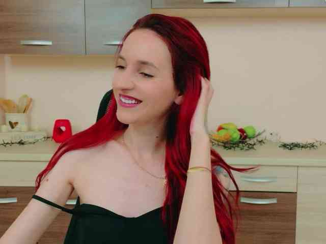 Julia-Jae Julia-Jae