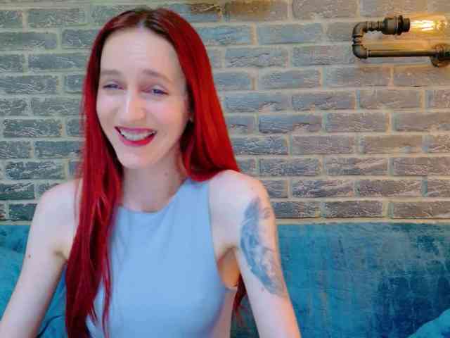 Julia-Jae webcam