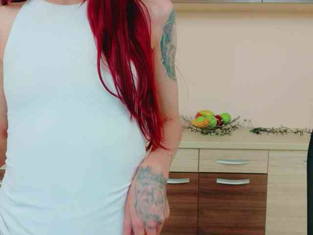 Julia-Jae webcam