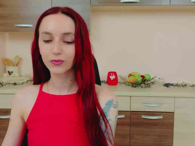 Julia-Jae webcam