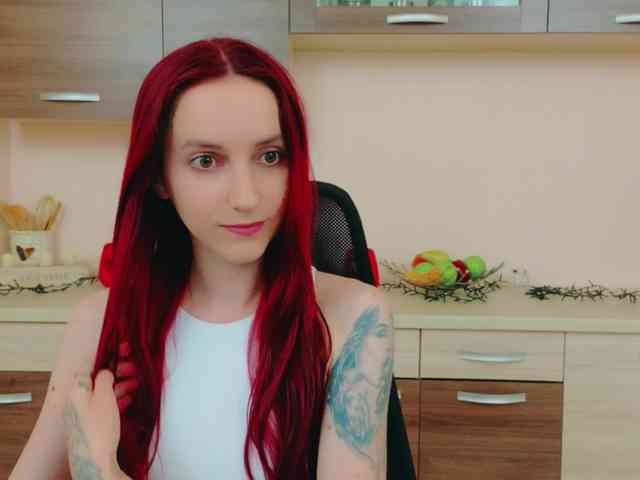 Julia-Jae webcam