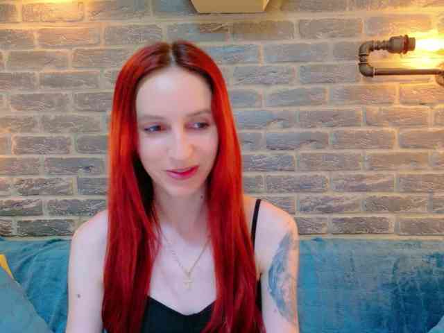 Julia-Jae webcam