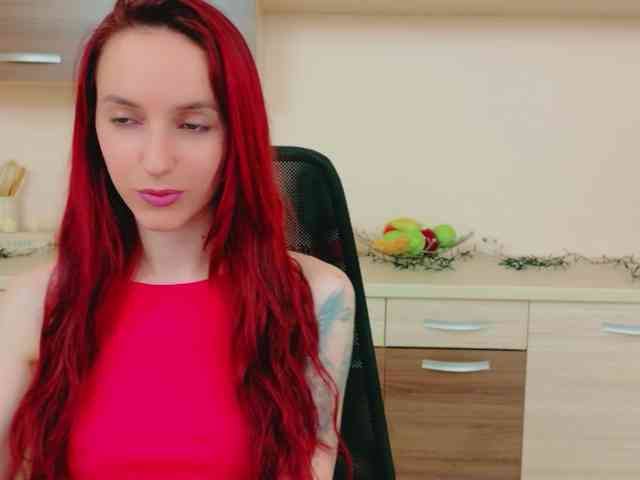 Julia-Jae webcam