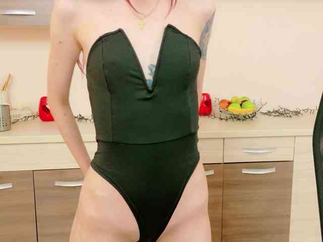 Julia-Jae webcam