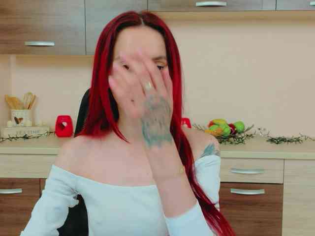 Julia-Jae webcam