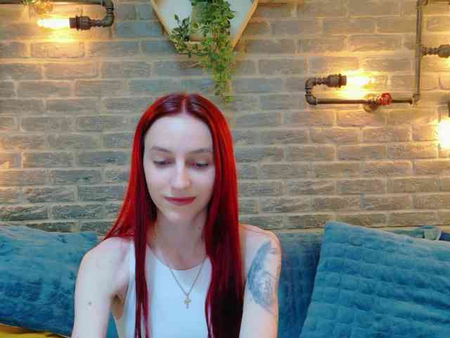Julia-Jae webcam