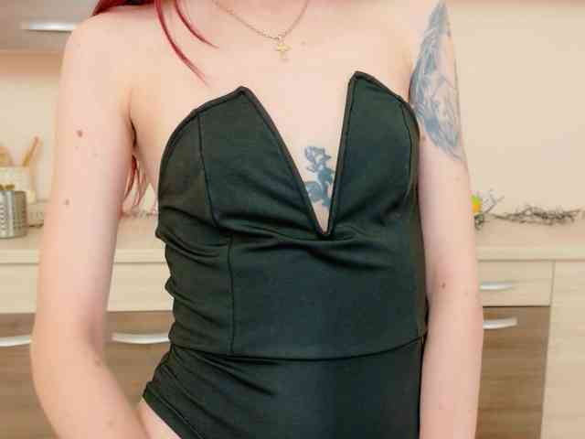 Julia-Jae webcam