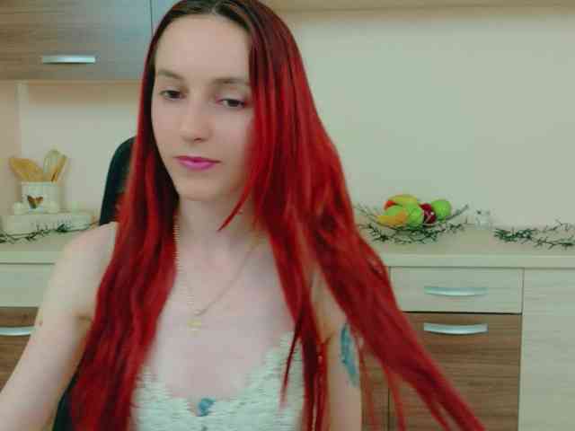 Julia-Jae webcam