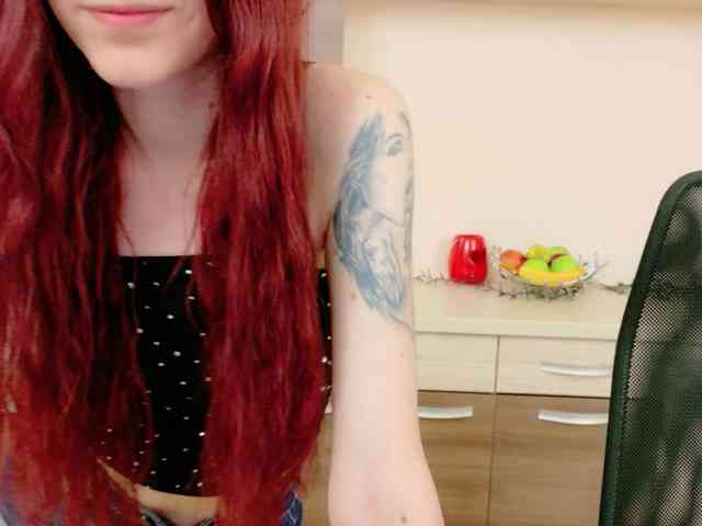 Julia-Jae webcam