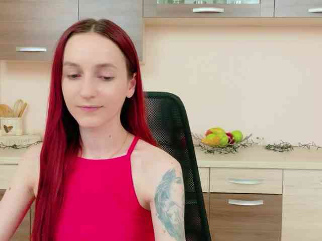 Julia-Jae webcam