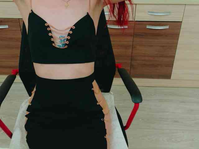 Julia-Jae webcam