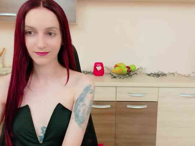 Julia-Jae webcam