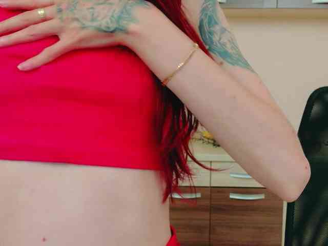 Julia-Jae webcam