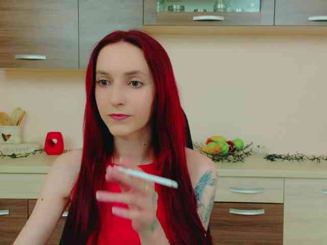 Julia-Jae webcam