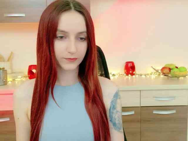 Julia-Jae webcam