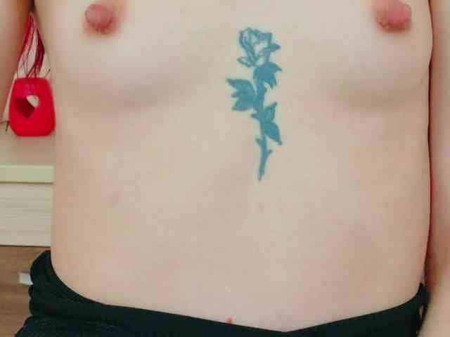 Julia-Jae webcam